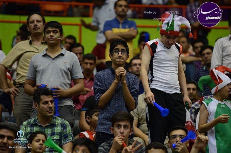 نمره منفی برای تماشاگران والیبال ایران + عکس